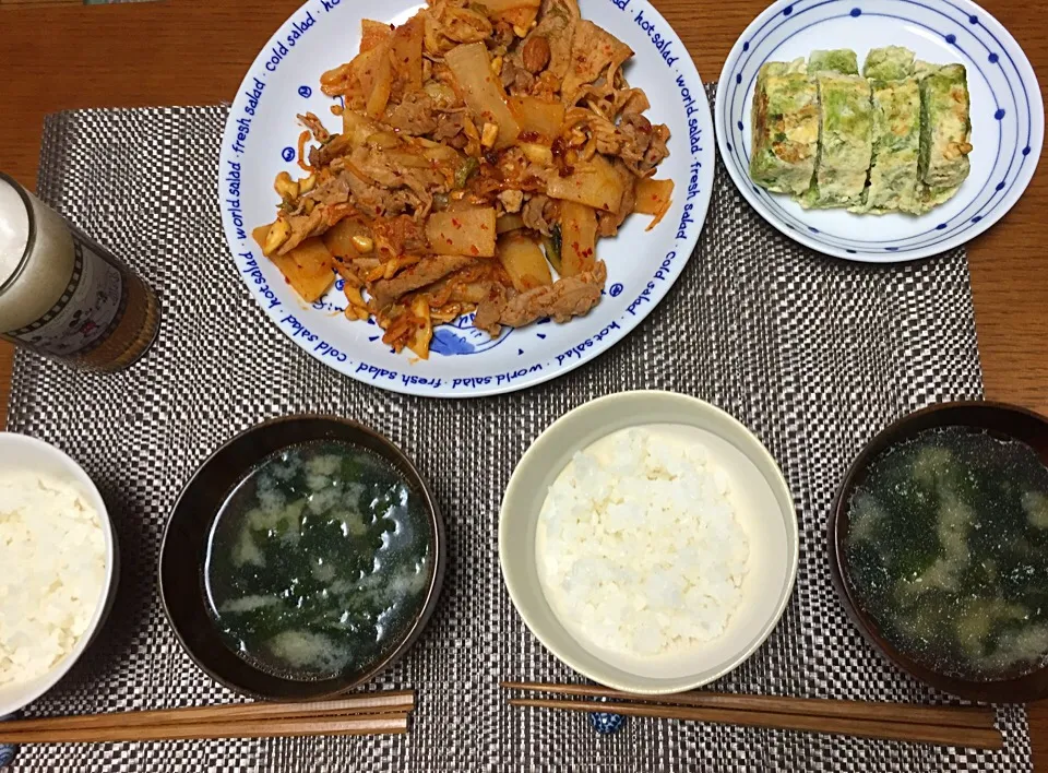 Snapdishの料理写真:豚キムチ、海苔卵焼き、生姜味噌汁|hhhさん