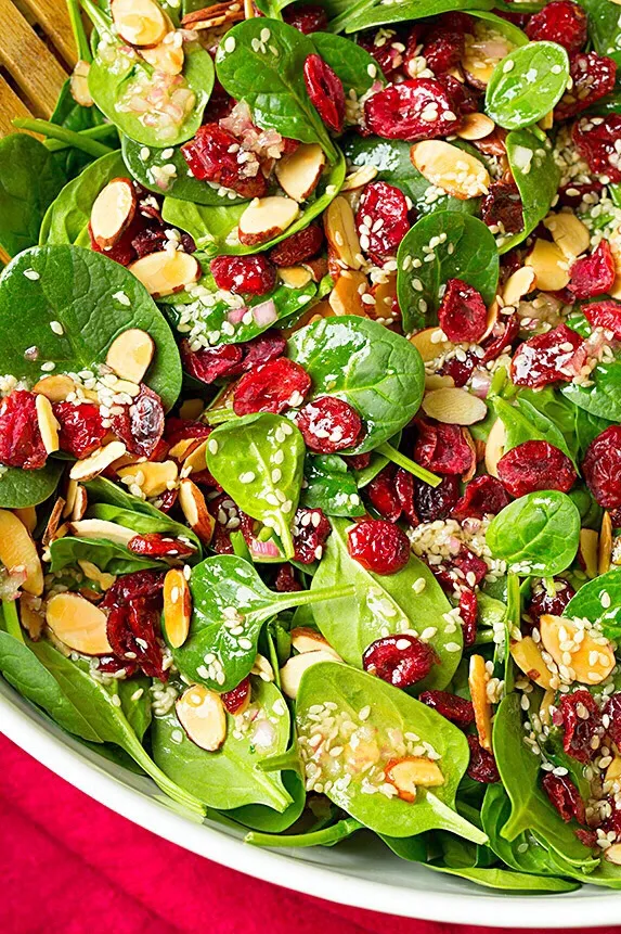 クランベリー 、アーモンドとほうれん草のサラダ〜cranberry almond spinach salad 〜|T’s lanaiさん