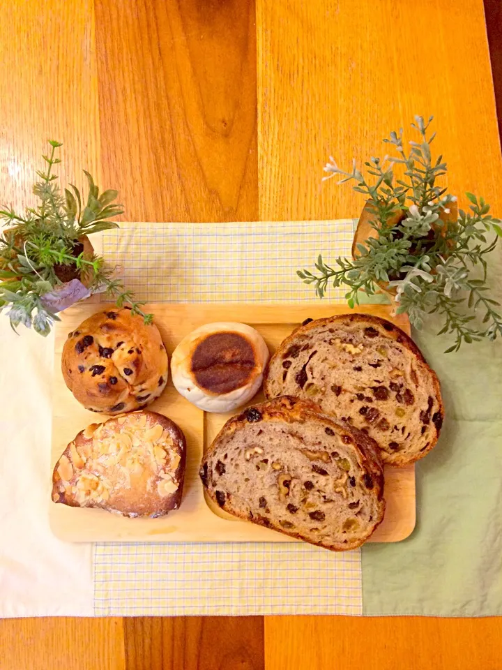 Snapdishの料理写真:アルチザン・ブーランジェ・クピド（ARTISAN BOULANGER CUPIDO）
のパン😋|ジヌ美さん