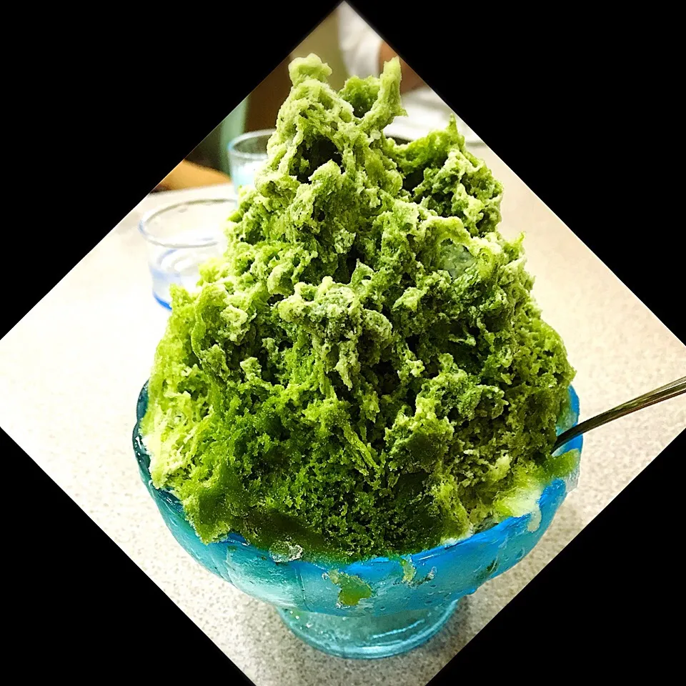 🍵🍦🍧Green tea shaved ice with an ice cream & sweet red bean core 🍧🍦🍵|H3L1DAさん