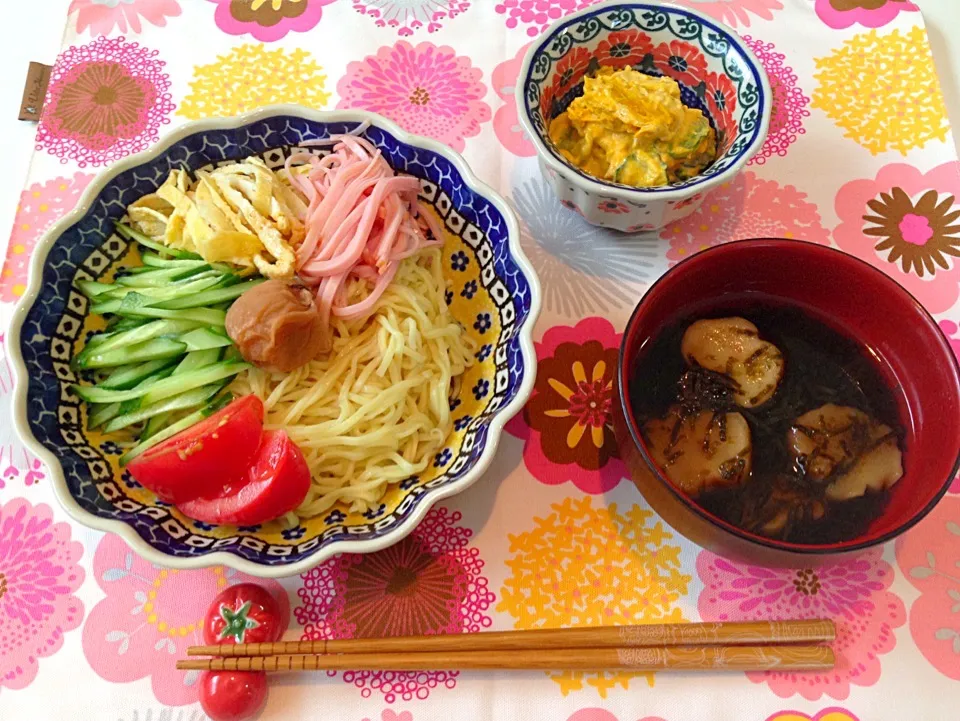 冷やし中華、かぼちゃとじゃがいものほっくりサラダ、花麩と海苔のおすまし|にゅきさん