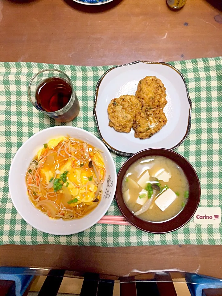 天津飯
豆腐のふわふわ揚げ
みそ汁|はるちむさん