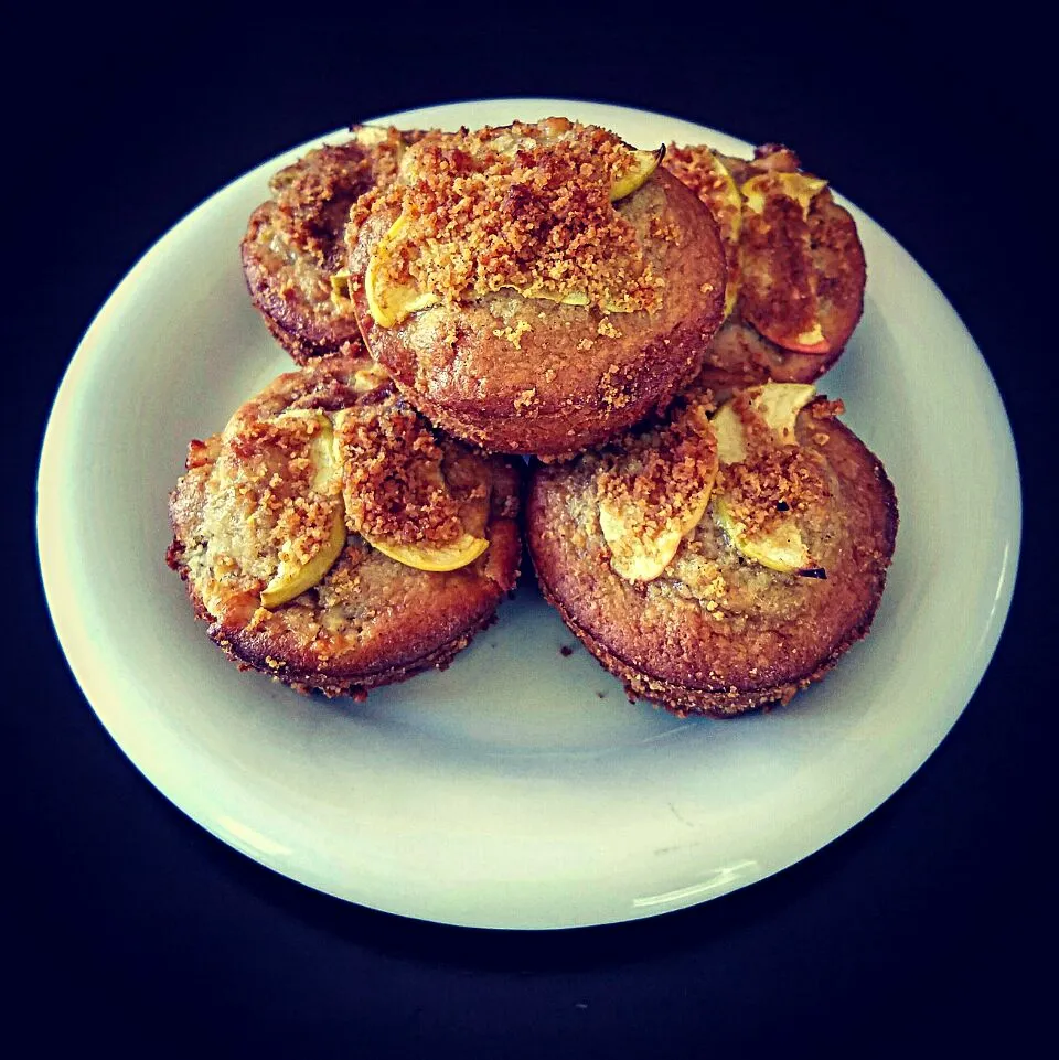 Apple.  Pie.  Muffins.|Chef Cam Wolfeさん