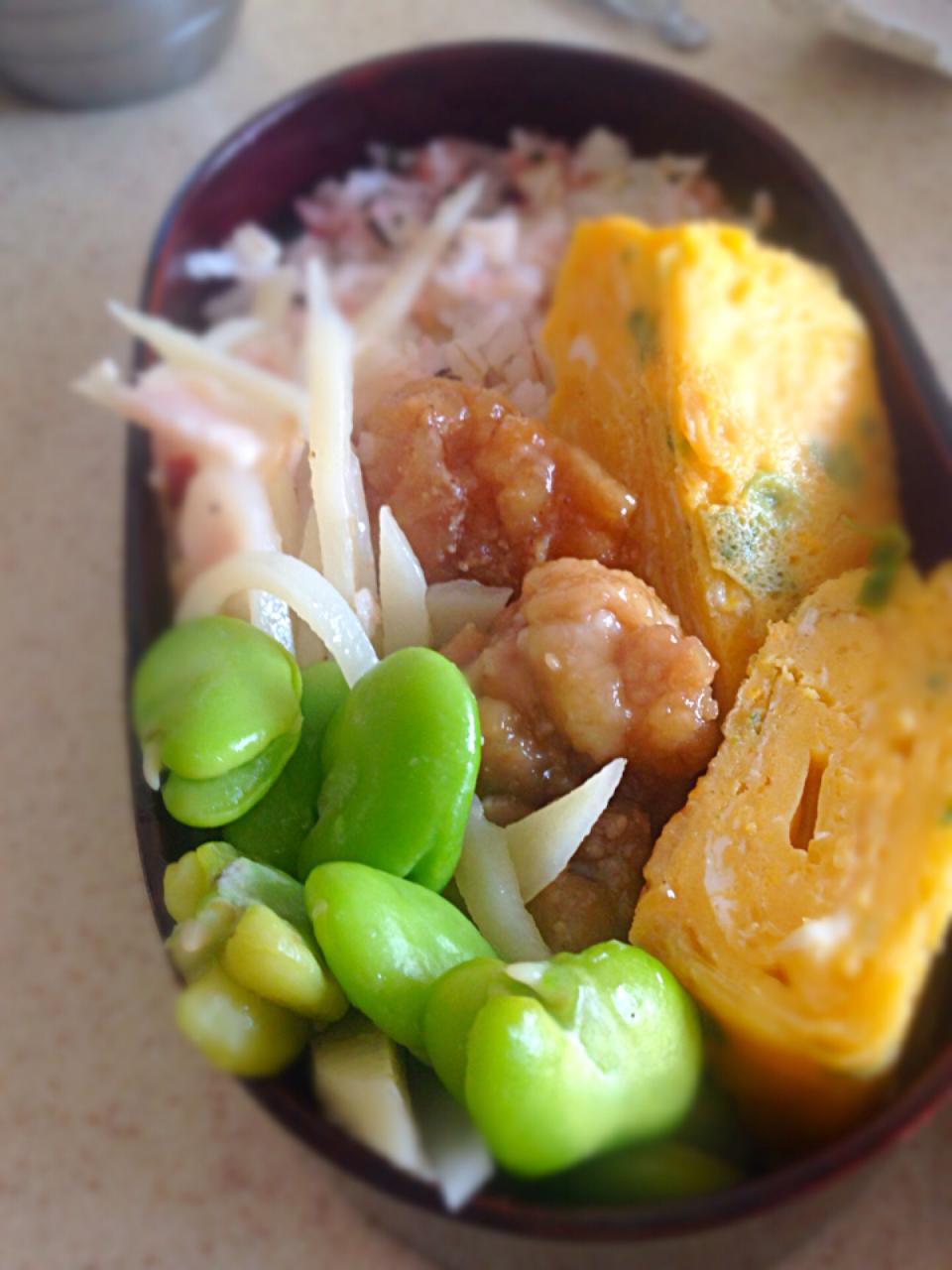 ソラマメが
入ったお弁当