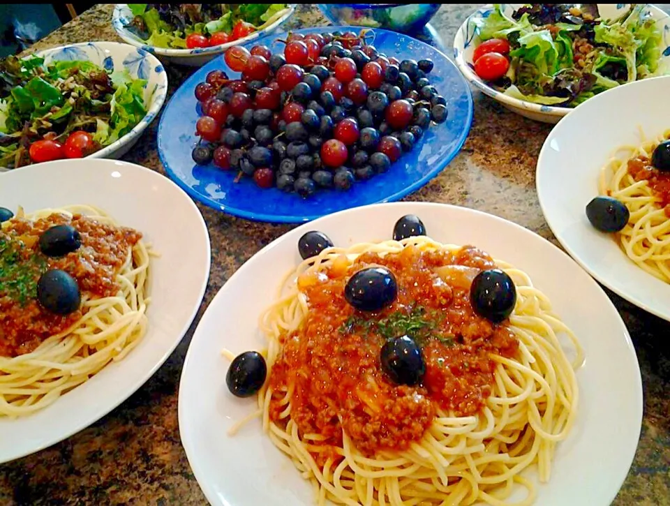 ミートソースパスタ。
ワタスは炭水化物、食べませんが😑|Toshinori Kogaさん