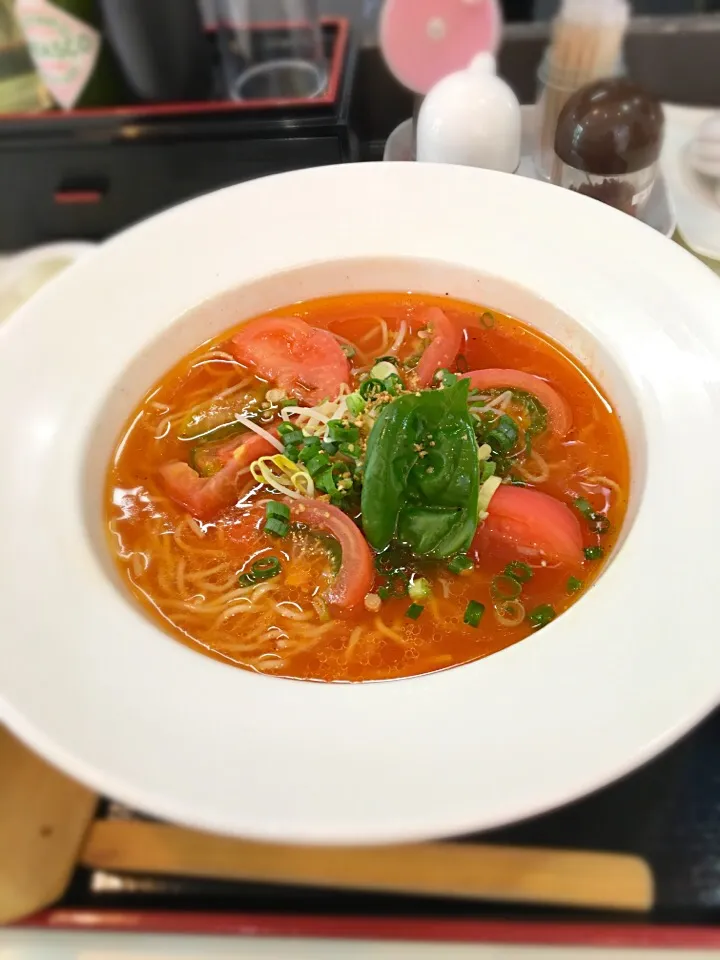 らっぱっしゃ 期間限定トマトラーメン|きあり914さん