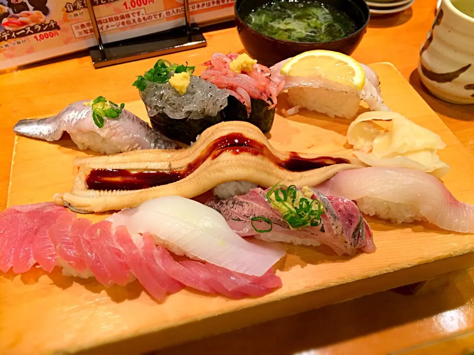 Snapdishの料理写真:魚がし鮨の近海ランチ|もうちゃんさん