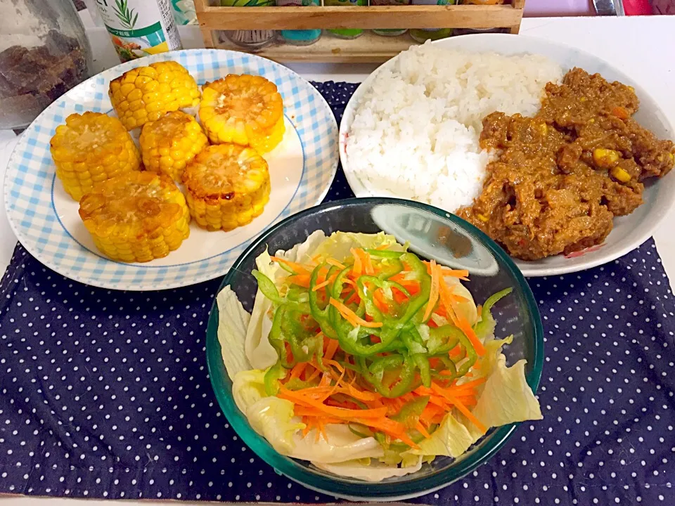 人参サラダ  キーマカレー  ゴールドラッシュのバター醤油焼き|石川洋子さん