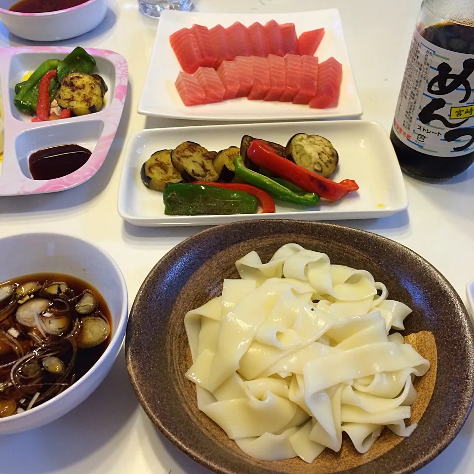 ❁平打ちうどん
❀焼き野菜
✾マグロの刺身

2016/06/10|ちび太さん