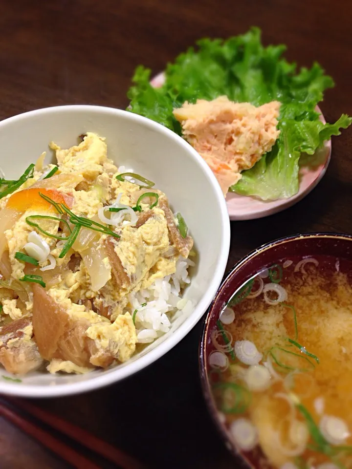 我が家のお助け料理🎶
玉子丼(*´艸｀*)
今回は、車麩で〜🎶|Kumiko  Tsujiさん