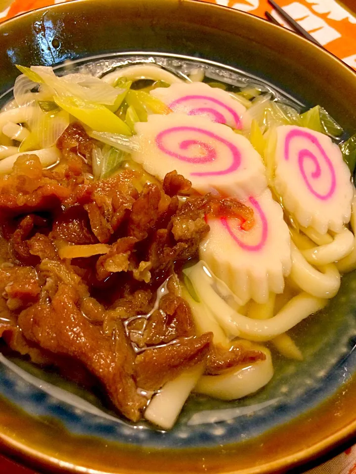 肉うどんで夕食🍲|かずみさん