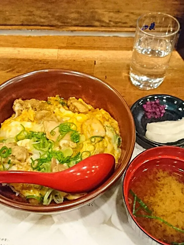 Snapdishの料理写真:京都・鳥せい本店の親子丼|すーさん