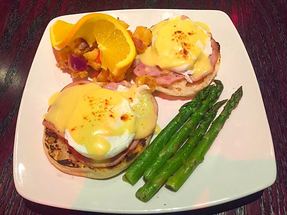 Eggs benedict|🌺IAnneさん