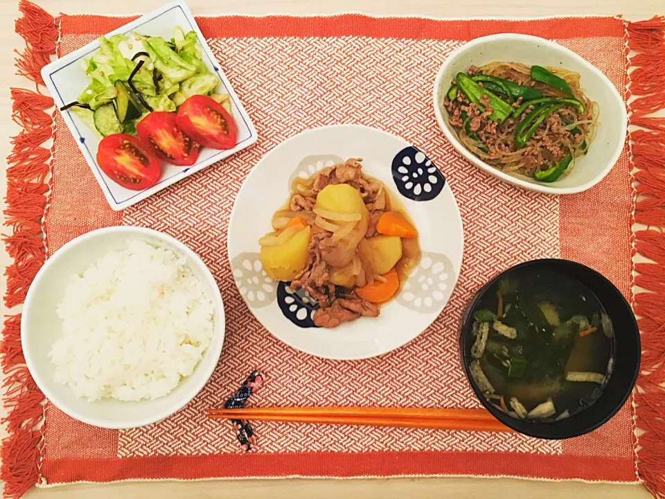 肉じゃが定食🍴|ゆりぴさん