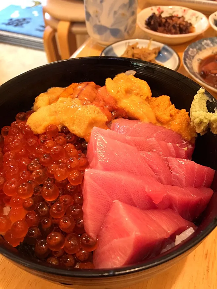 スペシャル丼＼(^o^)／|高村幹子さん