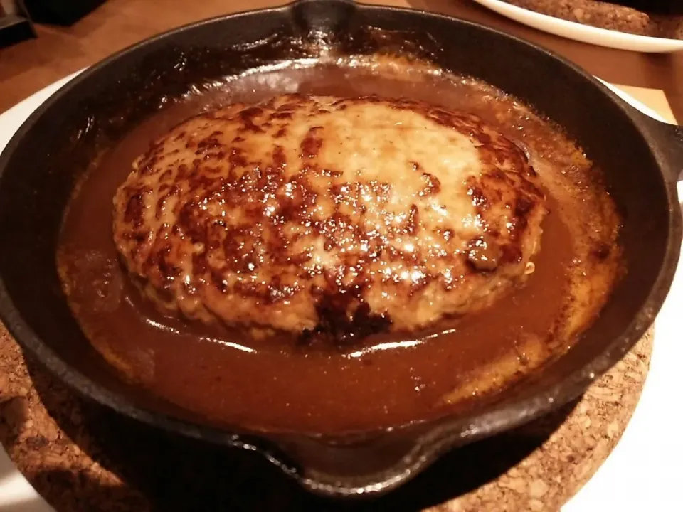 Teppan Bistro Ebisでハンバーグ|kamekameさん