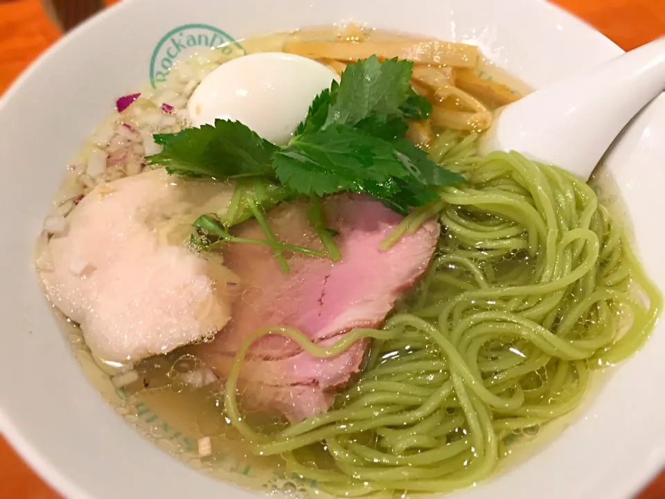 Snapdishの料理写真:塩グリーン麺 味玉|toshi,I🍴さん