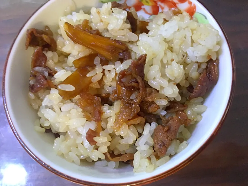 ごぼうと牛肉の混ぜご飯|ののさん