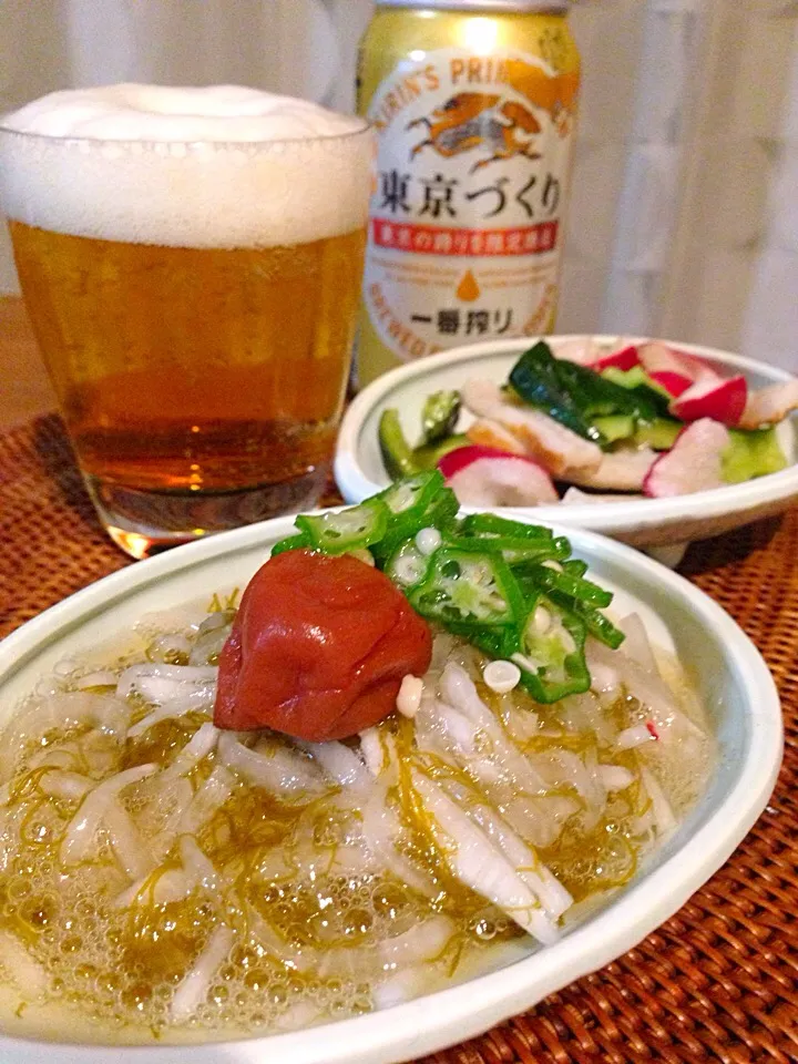 もずくと大根の酢の物、叩いたラディッシュと胡瓜と竹輪の和え物😋🍻✨|アイさん