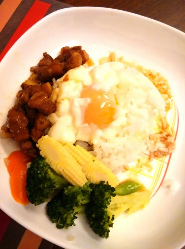 thermomix braised pork with rice, stir fry vege and poach egg|Ee Shanさん