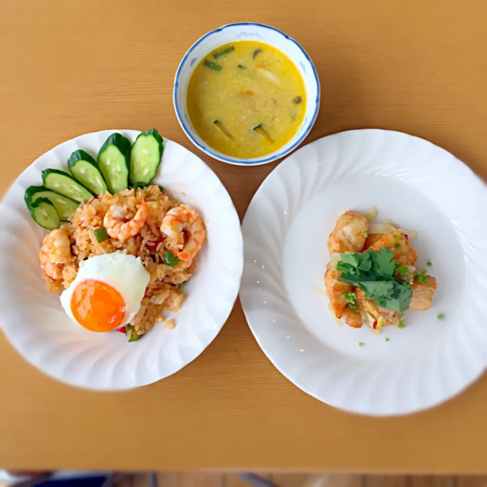 ｸｯｷﾝｸﾞﾏﾏ☆カレー風味のココナッツミルクスープ，鳥の唐揚げスイートチリソースあえ，ナシゴレン風エスニックチャーハン|♡I u♡さん