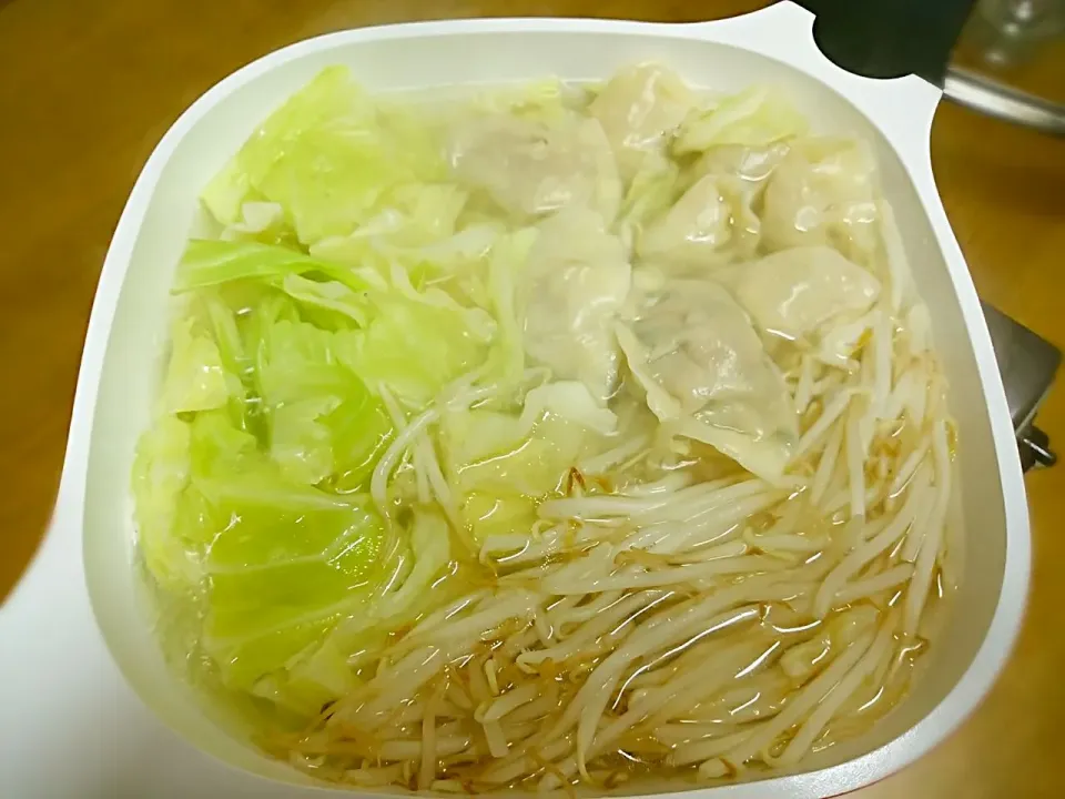 ☆自家製餃子で水餃子☆|Kumiさん