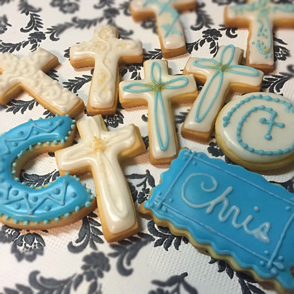 Icing cookies for my son's first holy communion|Chibiko's Kitchenさん