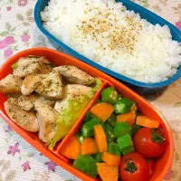 Snapdishの料理写真:オクラいっぱいの娘のお弁当❣️|パールさん