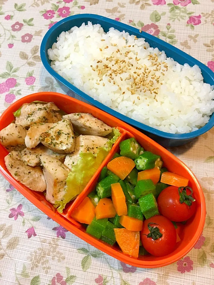 オクラいっぱいの娘のお弁当❣️|パールさん