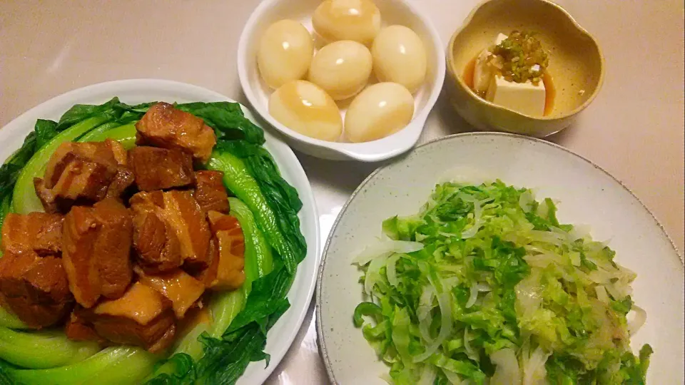 Snapdishの料理写真:角煮定食😋|お母の大皿さん