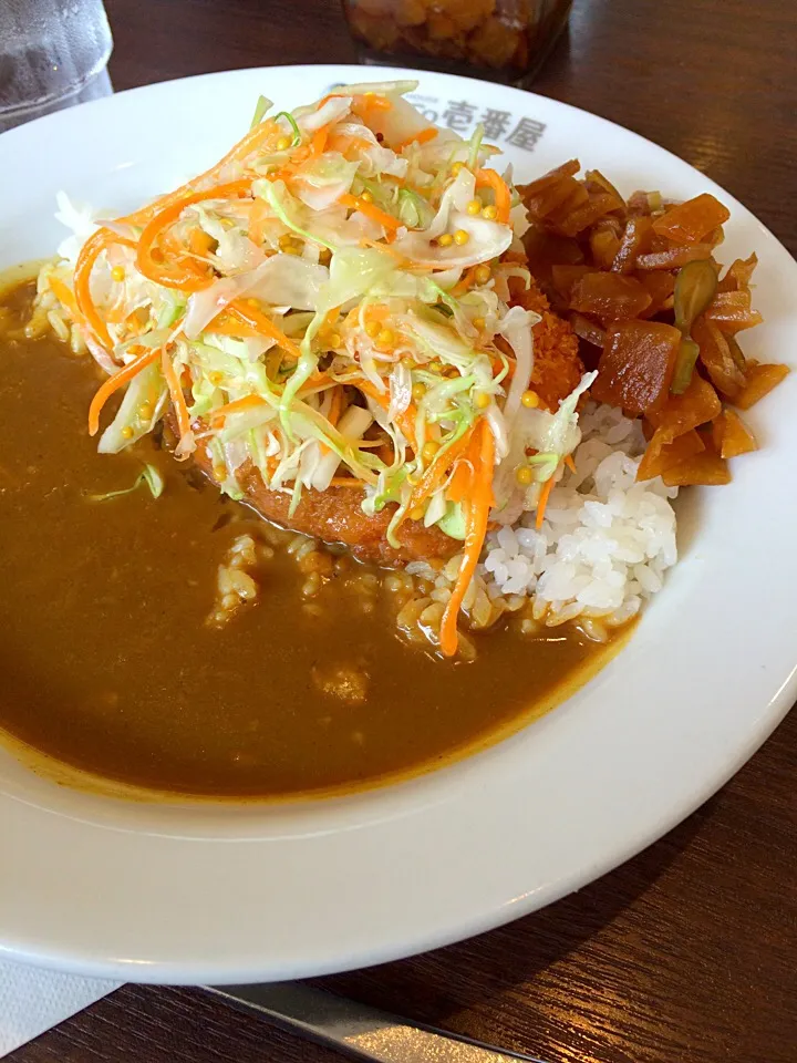 ココイチの海老カツにサワーマスタードキャベツ♪ さっぱりして美味しかった♡|あまねこ🌿さん