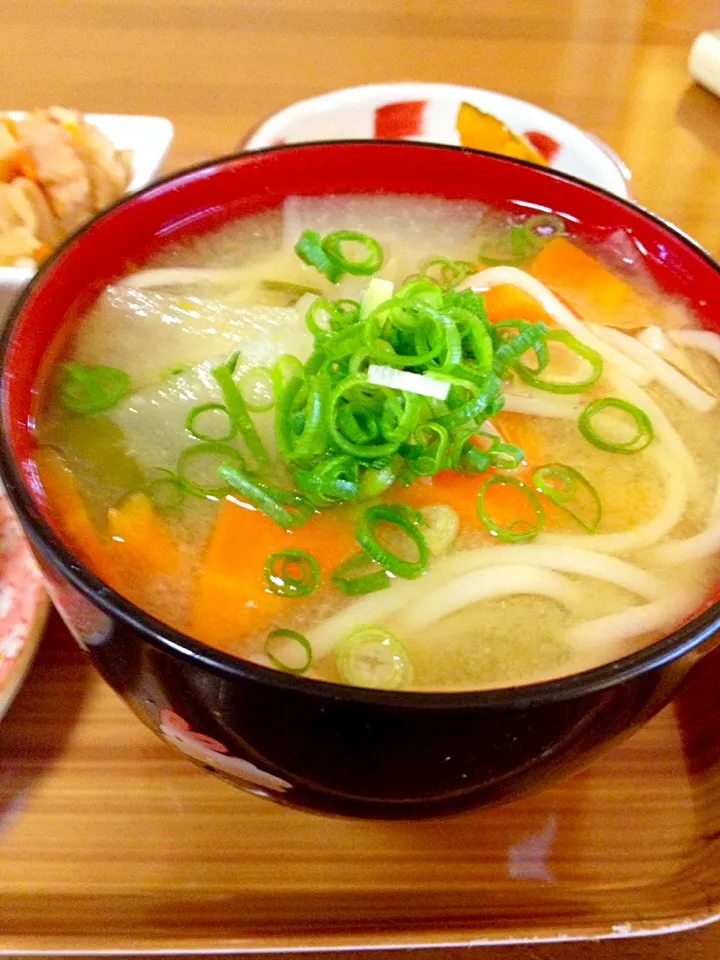 残りの味噌汁✨金胡麻そうめん入れました。|まいりさん