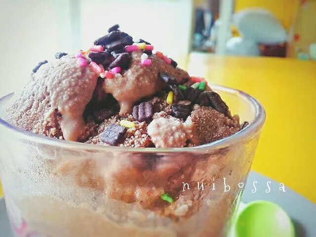 "ไอติมไมโล"😋😋
 #IceCream 🍧🍧|nuibossa fb.Nui Bossaさん