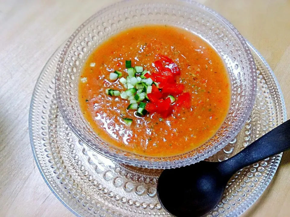 Snapdishの料理写真:ムシムシする季節に。ガスパチョ。|シホさん