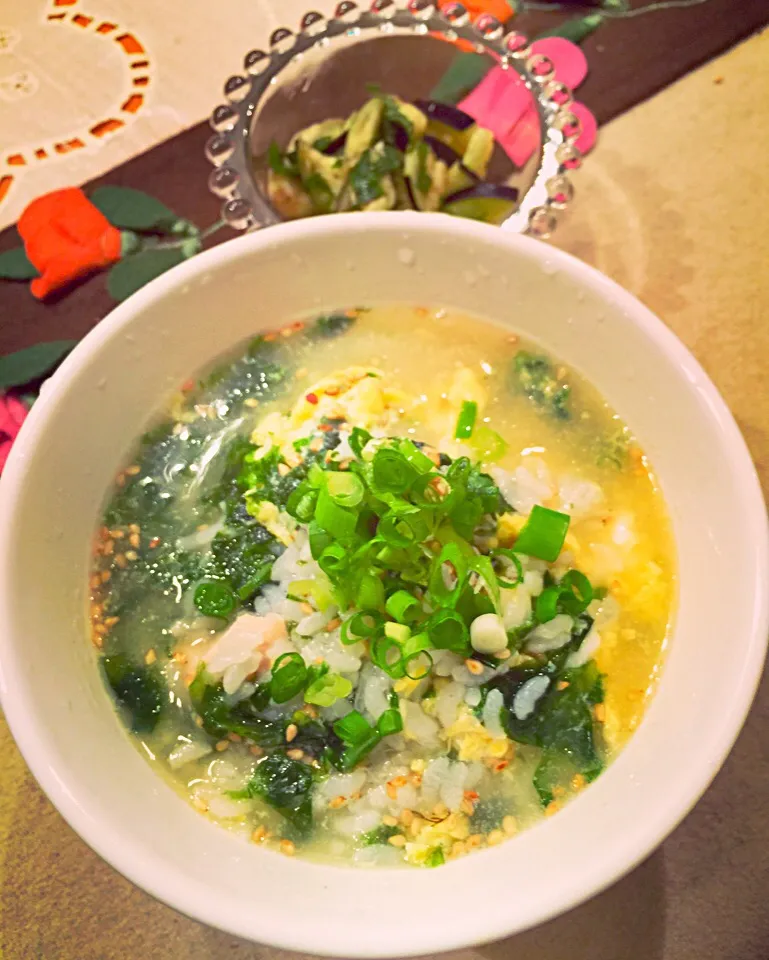 Snapdishの料理写真:アオサ海苔鶏雑炊🍲✨|daichanmomさん