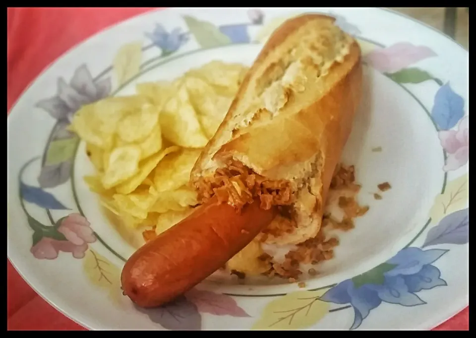 ⚽ Soccer EM  Snack ⚽
selfmade Hotdog and Zweifel nature Potatoe chips|Najeskaさん