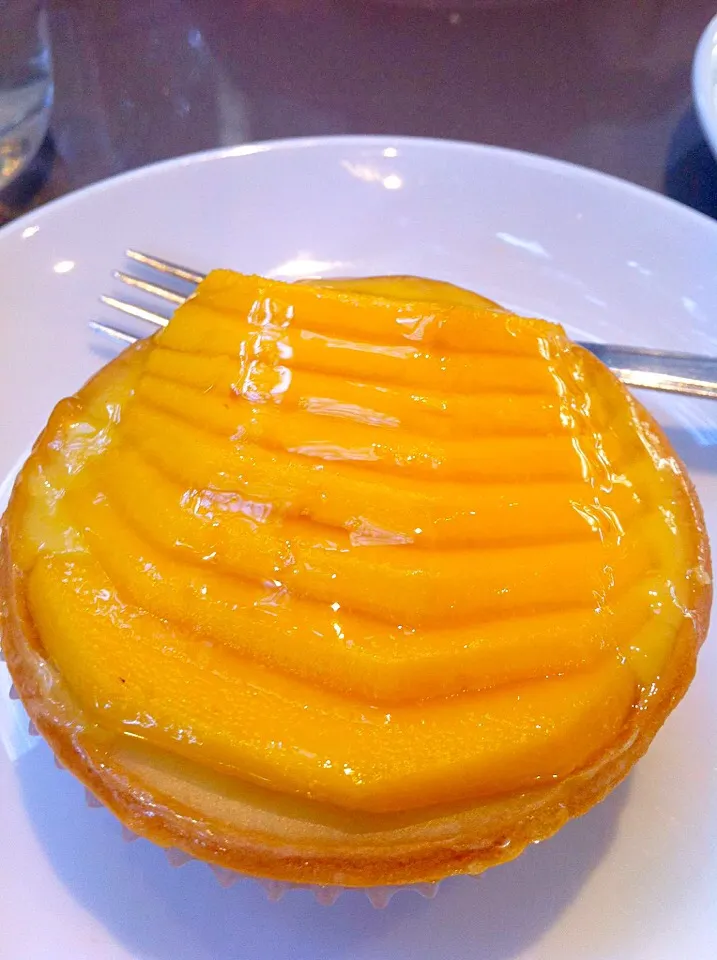 Snapdishの料理写真:Mango tart|jaao ornumaさん