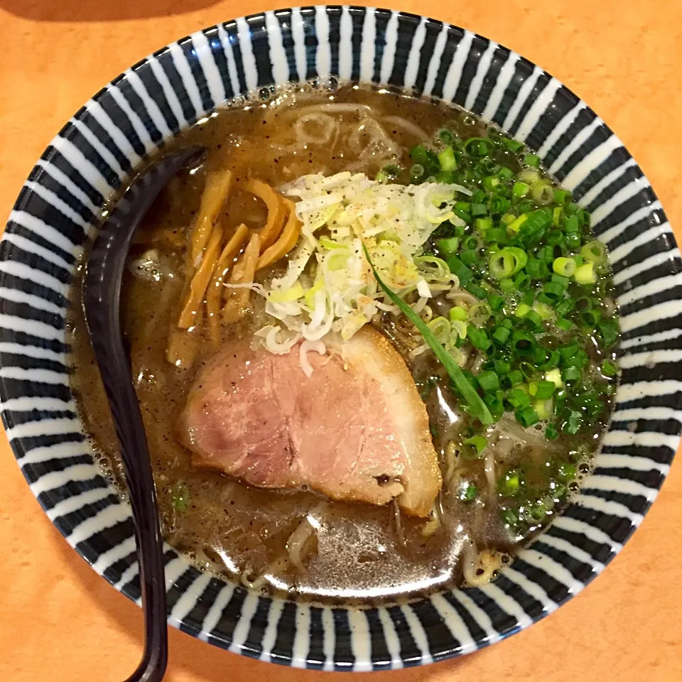 らーめん札幌直伝屋 塩らーめん 道産小麦麺|カウンター嬢さん