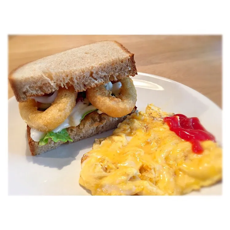 朝食🍴🍞

あるものでオランダ風に
サンドしてみた(๑･㉨･๑)🍞|女神さん