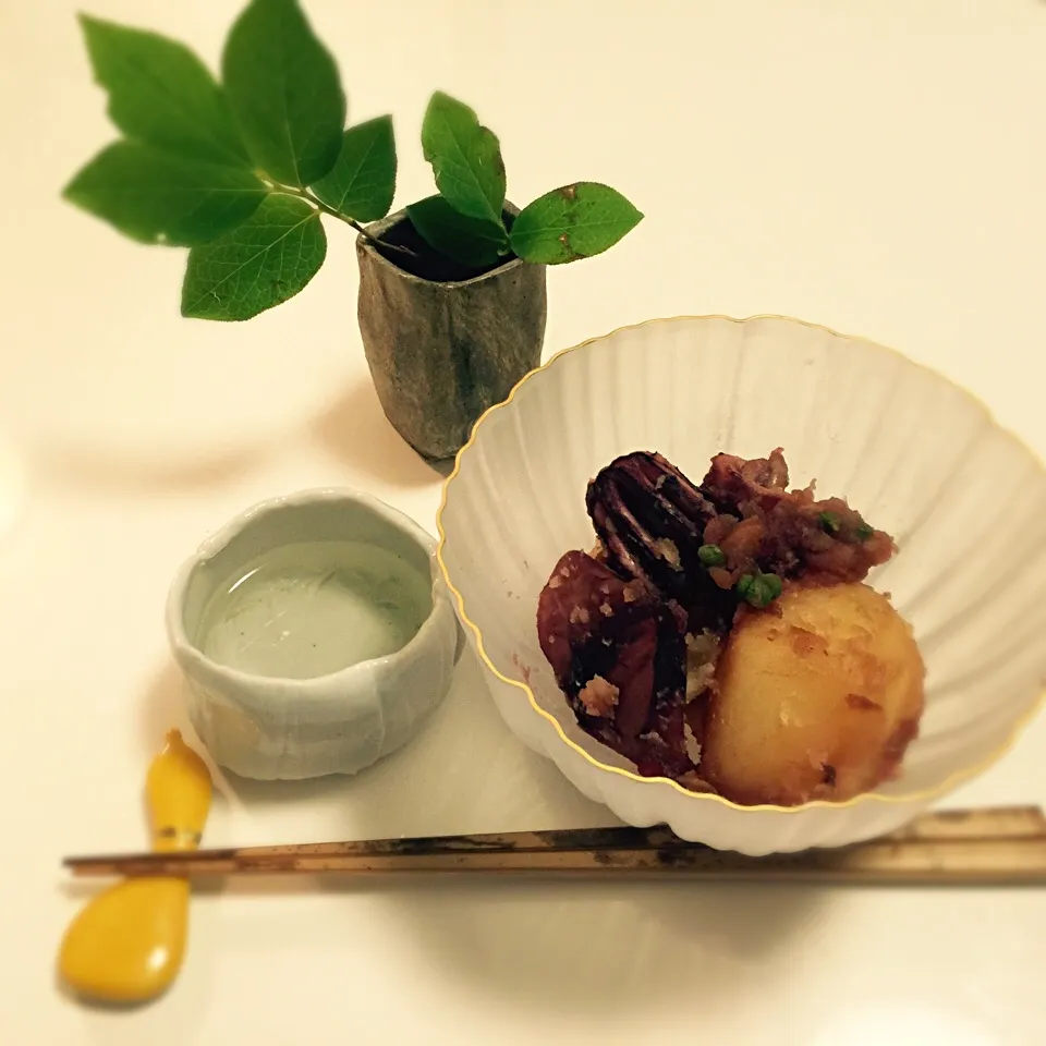 朝どりイカとよく寝た北あかりの煮物、実山椒と😊|たうさん