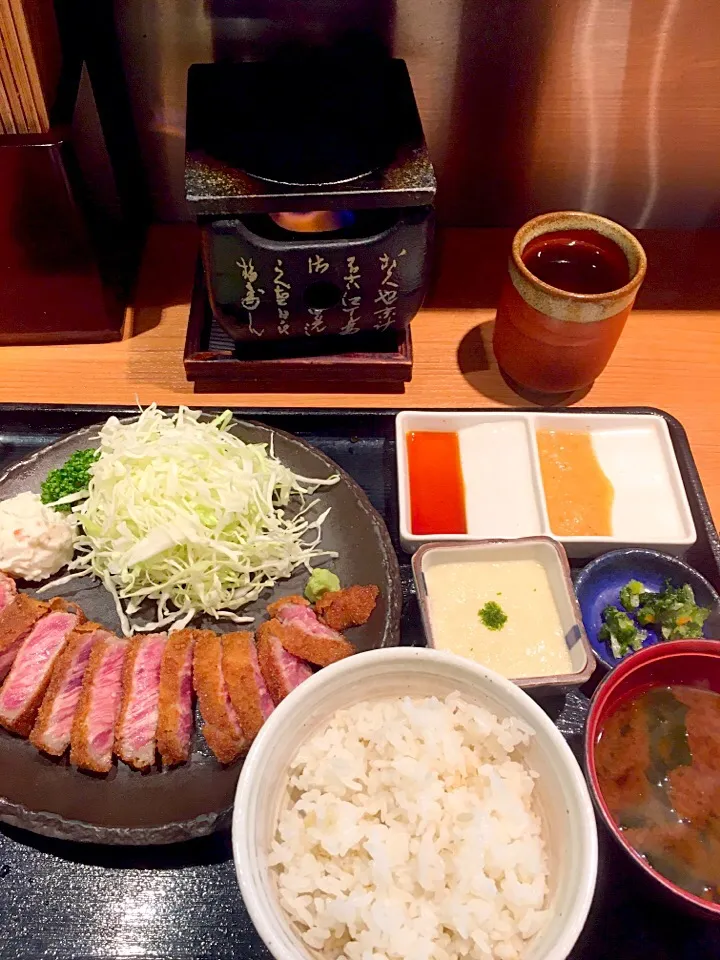 0615牛カツいろは  とろろ牛カツ定食1400|もてぃーさん