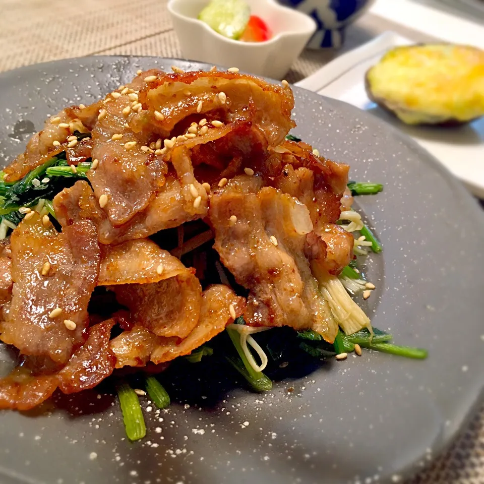 ほうれん草・えのき茸・豚肉の焼き肉のたれ炒め|yummさん