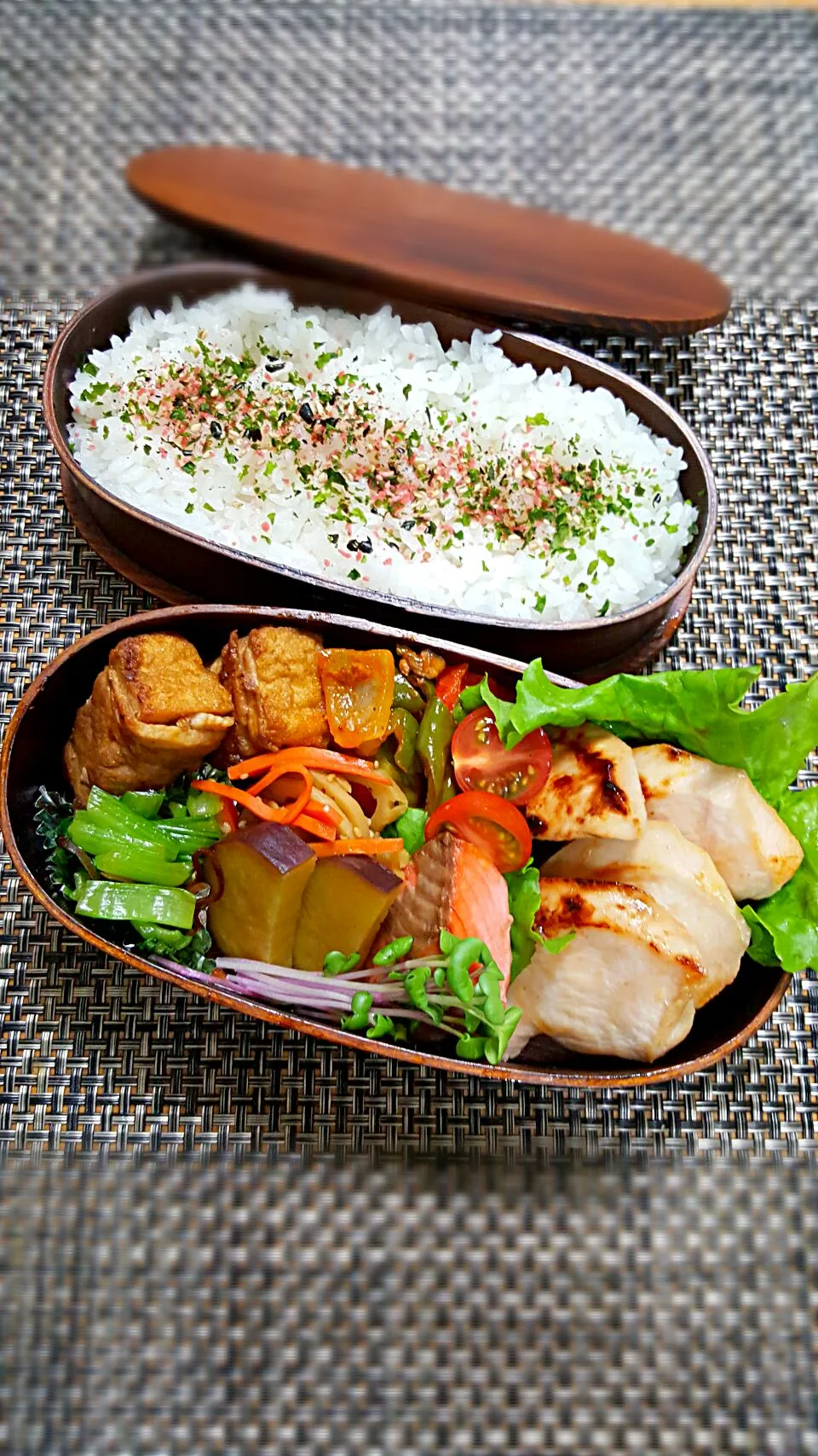 Snapdishの料理写真:今日のお弁当❕　鳥むね肉の味噌漬け焼き🐔🐔🐔|クッキングオヤジさん