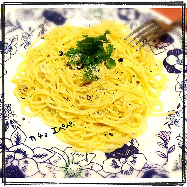 Snapdishの料理写真:あーるちゃんが作っていた✿イタリア三大パスタのひとつカチョエぺぺ🍝|桜央里さん