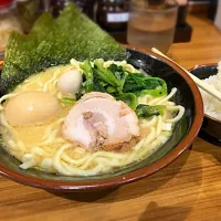 Snapdishの料理写真:濃厚豚骨ラーメン|こさん