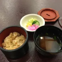 たこ飯
赤だし
香の物|てすらさん