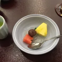 Snapdishの料理写真:あんみつフルーツのせ
パイン 西瓜 あん玉|てすらさん