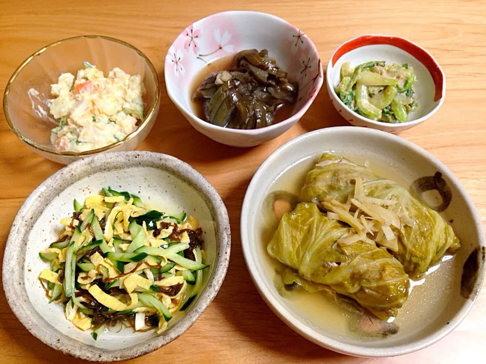 和風ロールキャベツ⭐️玉子と胡瓜のもずく酢⭐️ポテトサラダ⭐️茄子の煮浸し⭐️青梗菜の胡麻和え|ほなさん