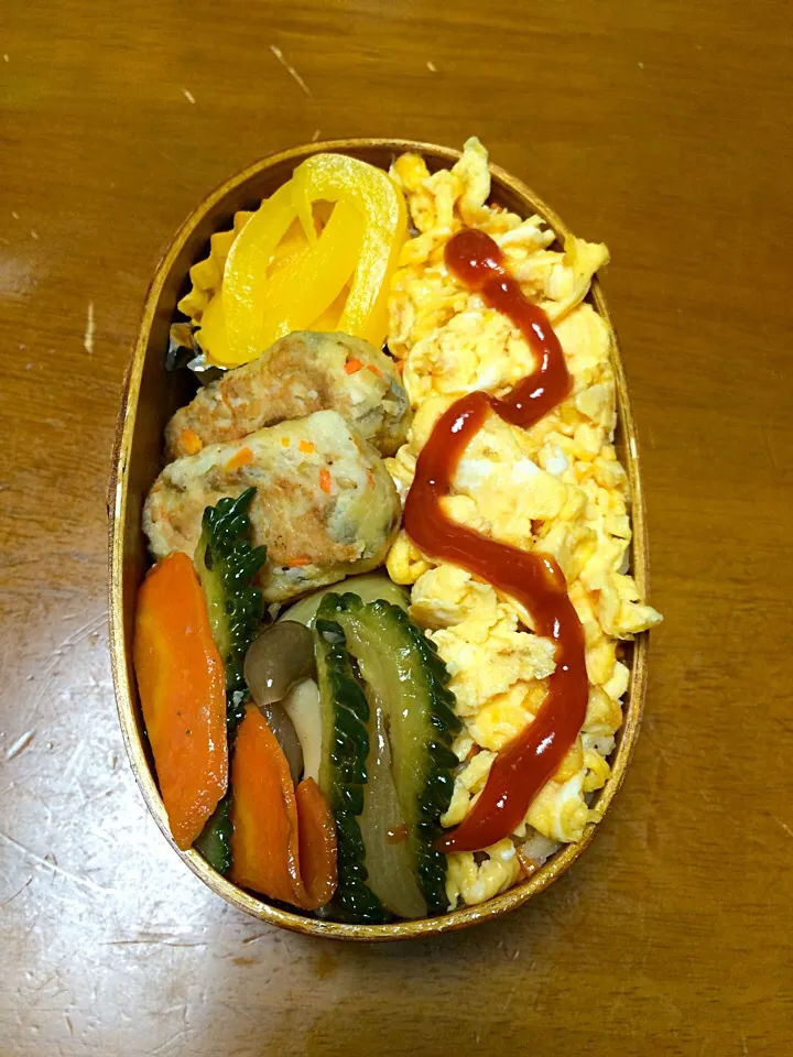 オムライスとゴーヤチャンプル弁当|Misao Wakabayashiさん