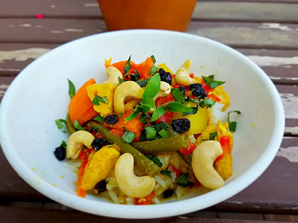 coconut curry chicken and veggies|Casey Murrellさん